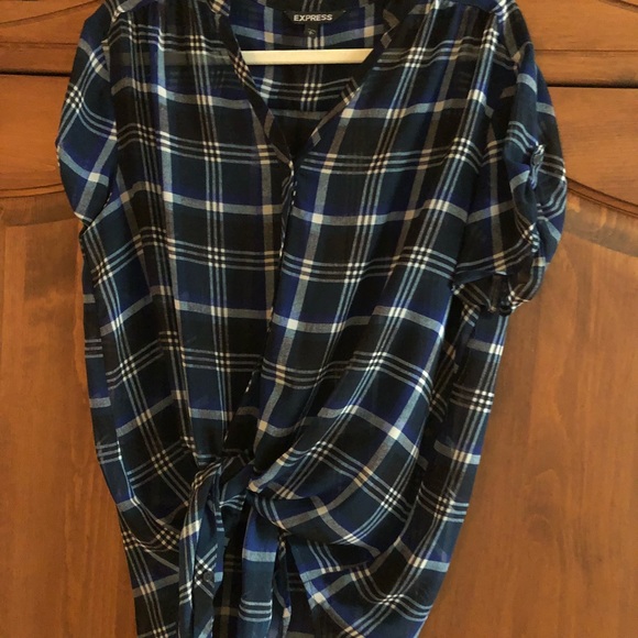 Express Tops - EUC 😎 EXPRESS PLAID SHEAR CHIFFON BLOUSE